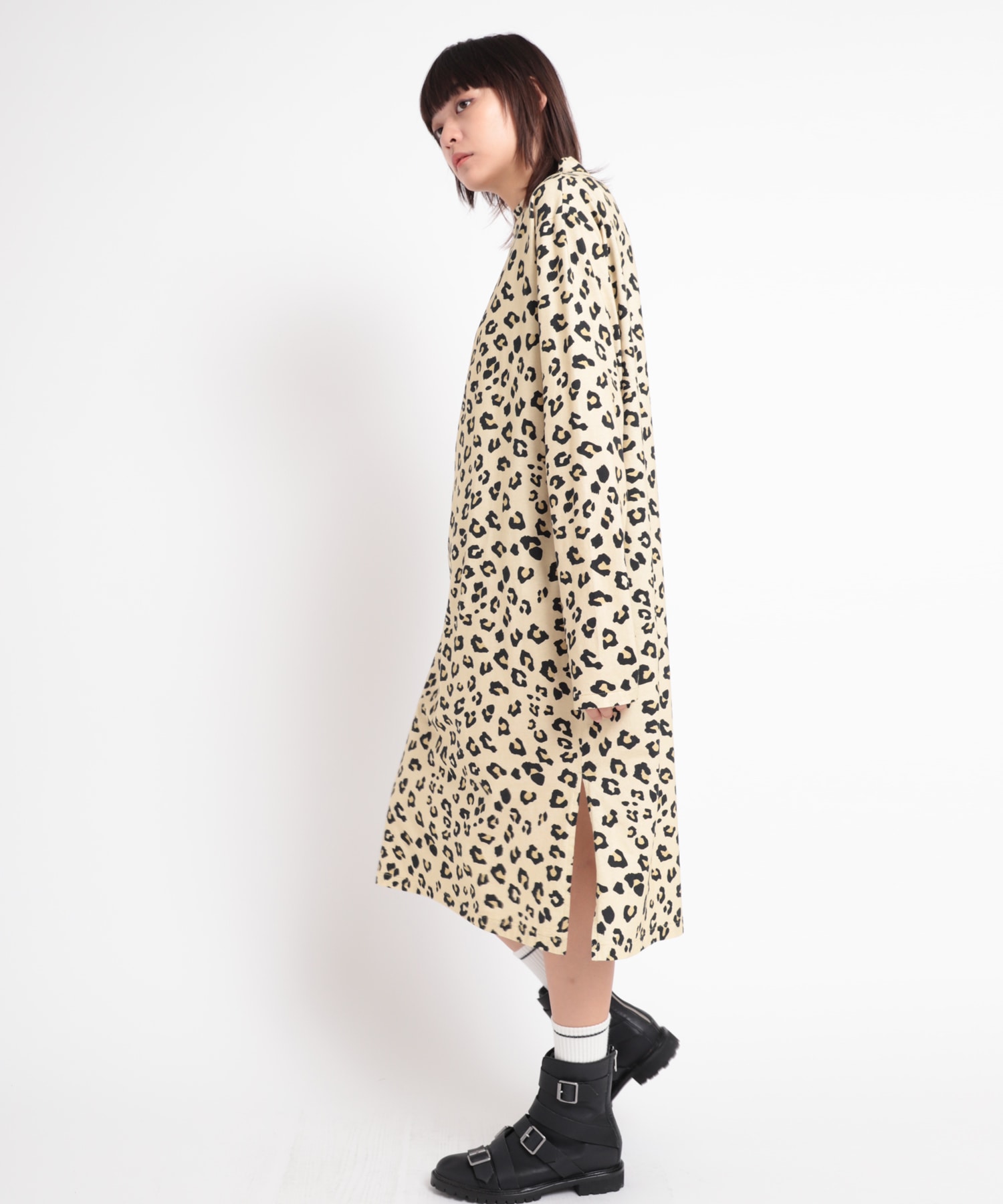 M1723 総柄ハイネックロングワンピース M ロゴ ワンピース Rna Online Store アールエヌエー公式通販