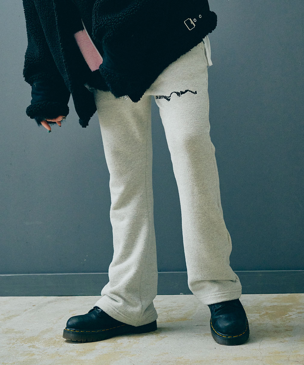 R4031 モールインレイフレアパンツ